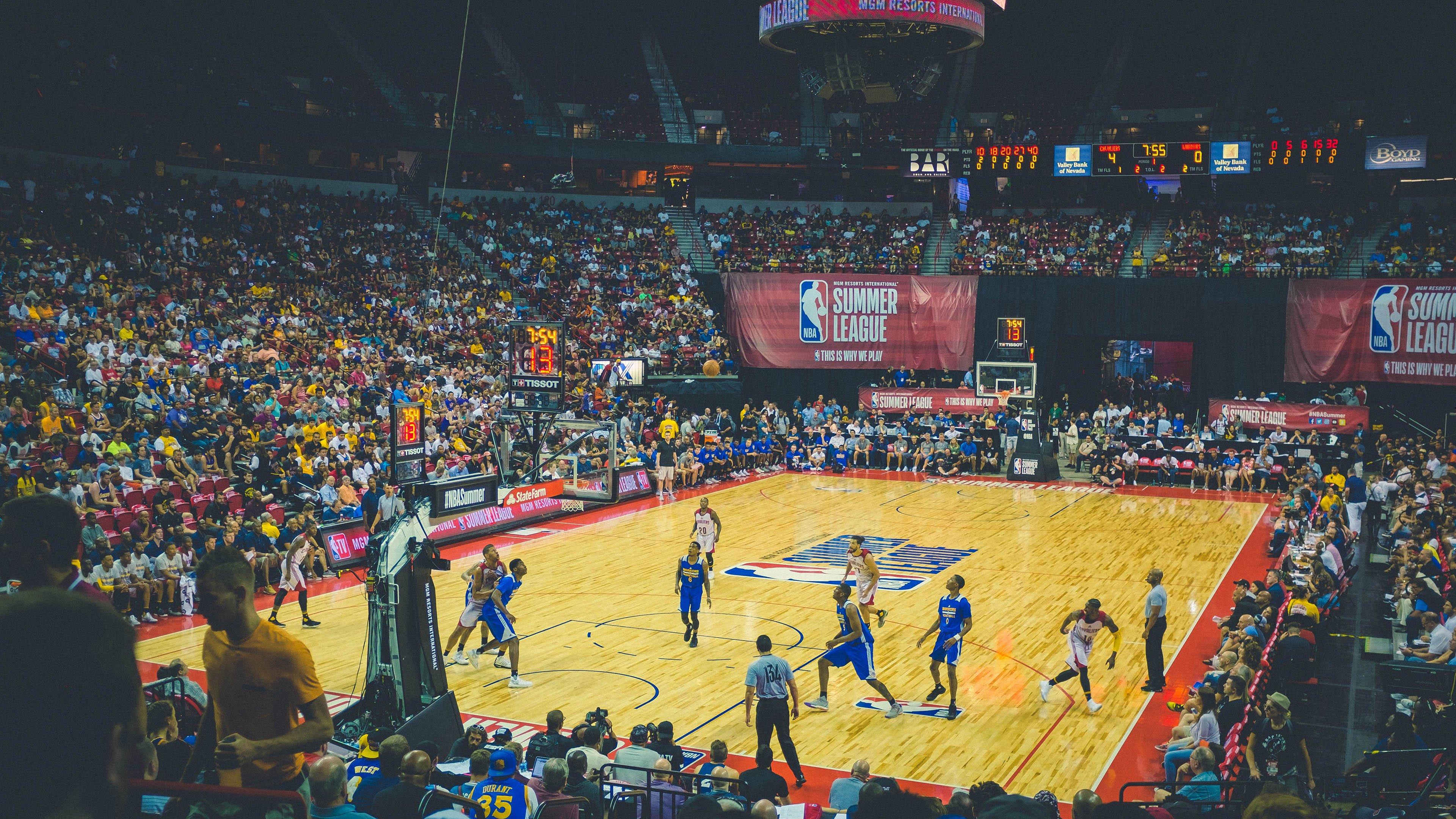 格拉斯纳,足总杯决赛是实现梦想的舞台,我们不该背负枷锁前行