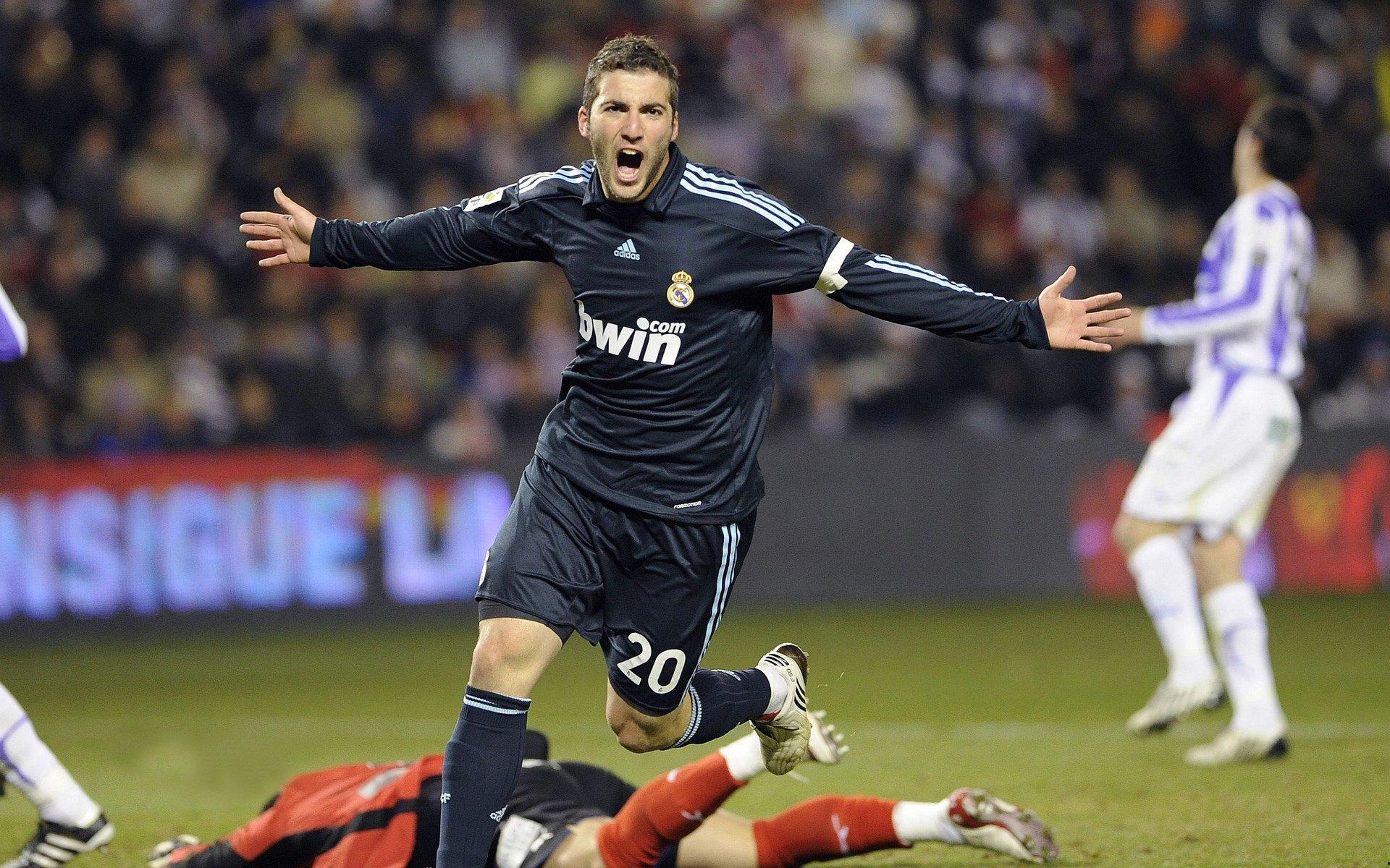 佩杜拉独家，努涅斯引援大逆转 沙特天价合约或截胡那不勒斯